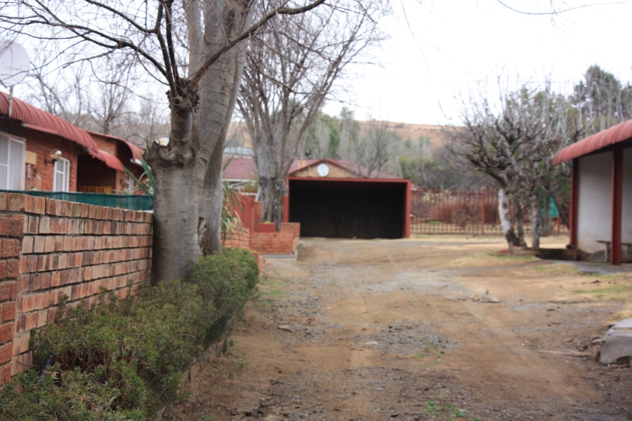 11 Bedroom Property for Sale in Dewetsdorp Free State
